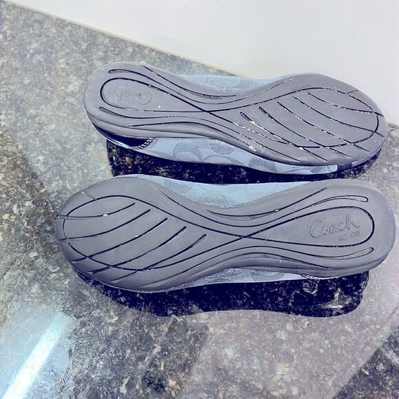 COACH women’s grey pewter flat with leather trim. Excellent condition 🥰.… - Picture 4 of 6